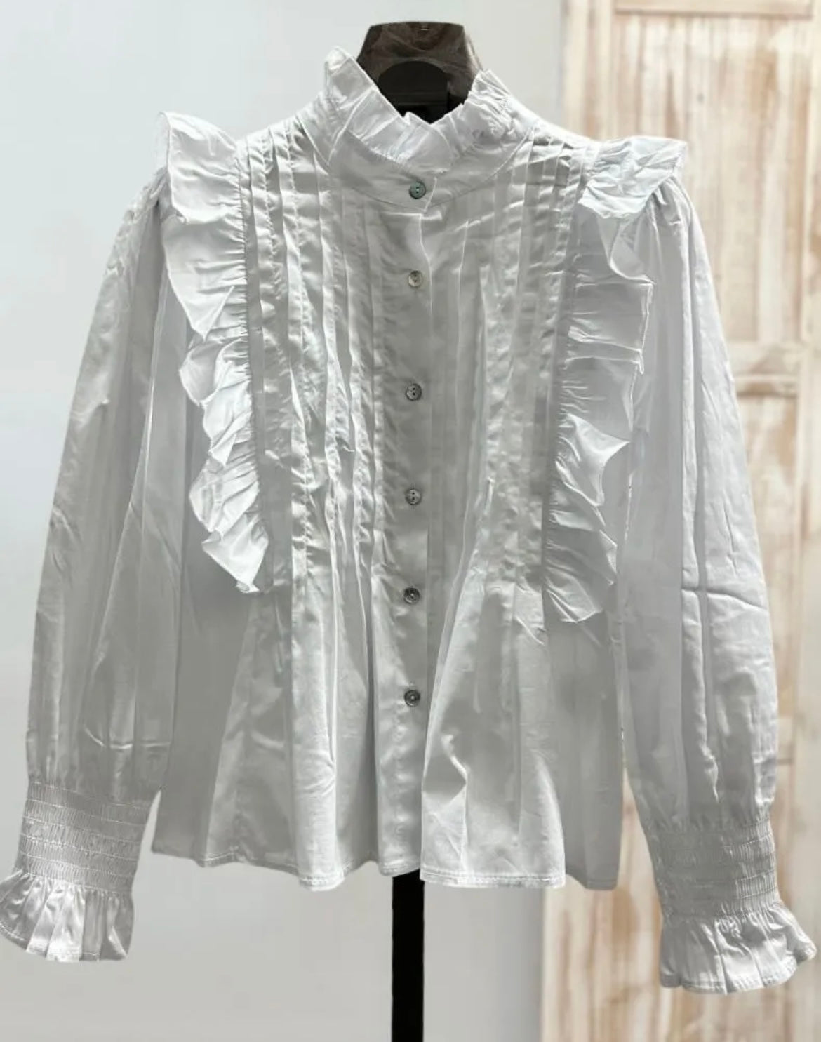 Camisa blanca volantes
