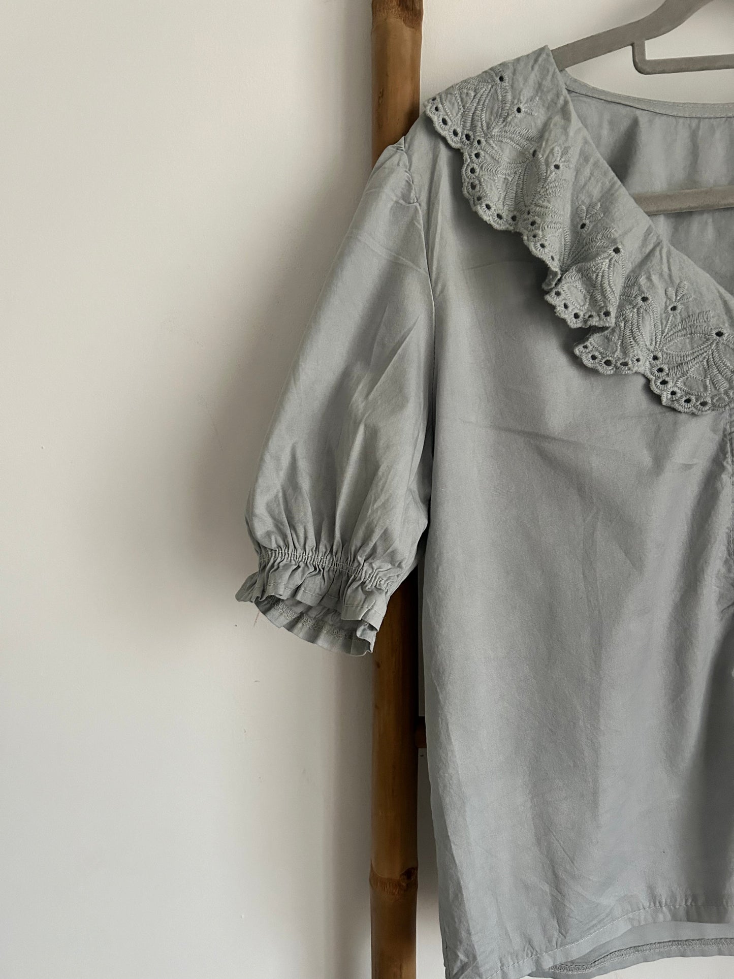 Blusa gris