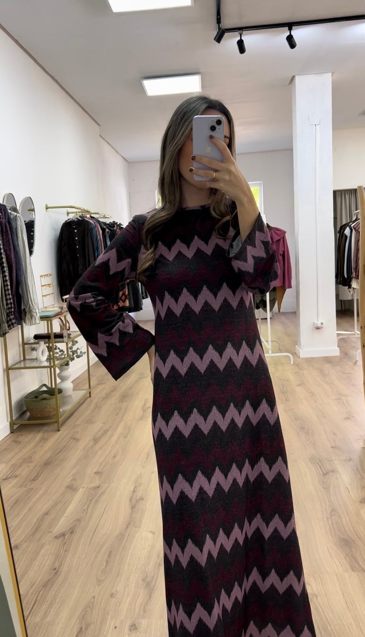 Vestido estampado rosa y granate