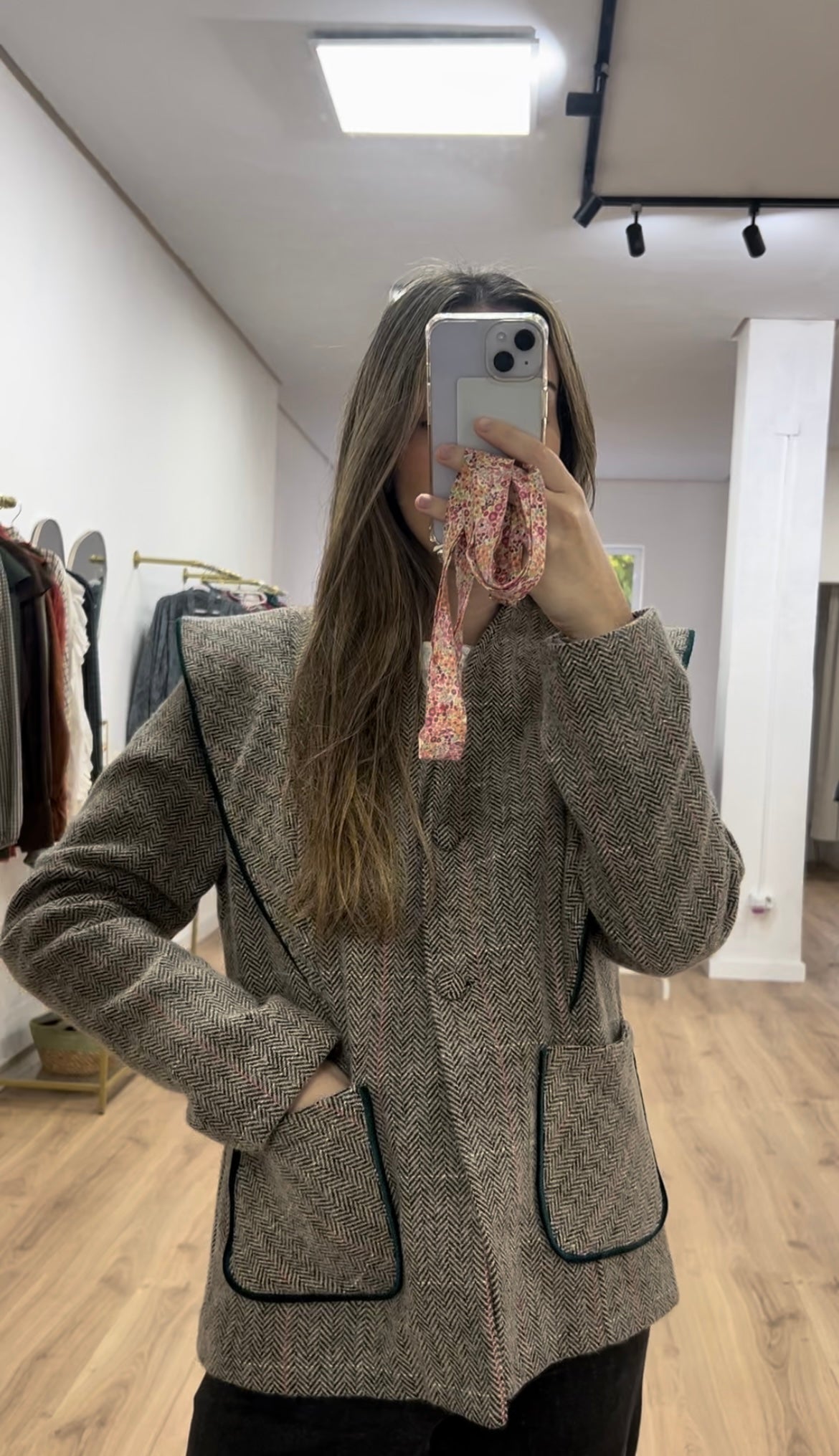 Chaqueta estampada hombreras