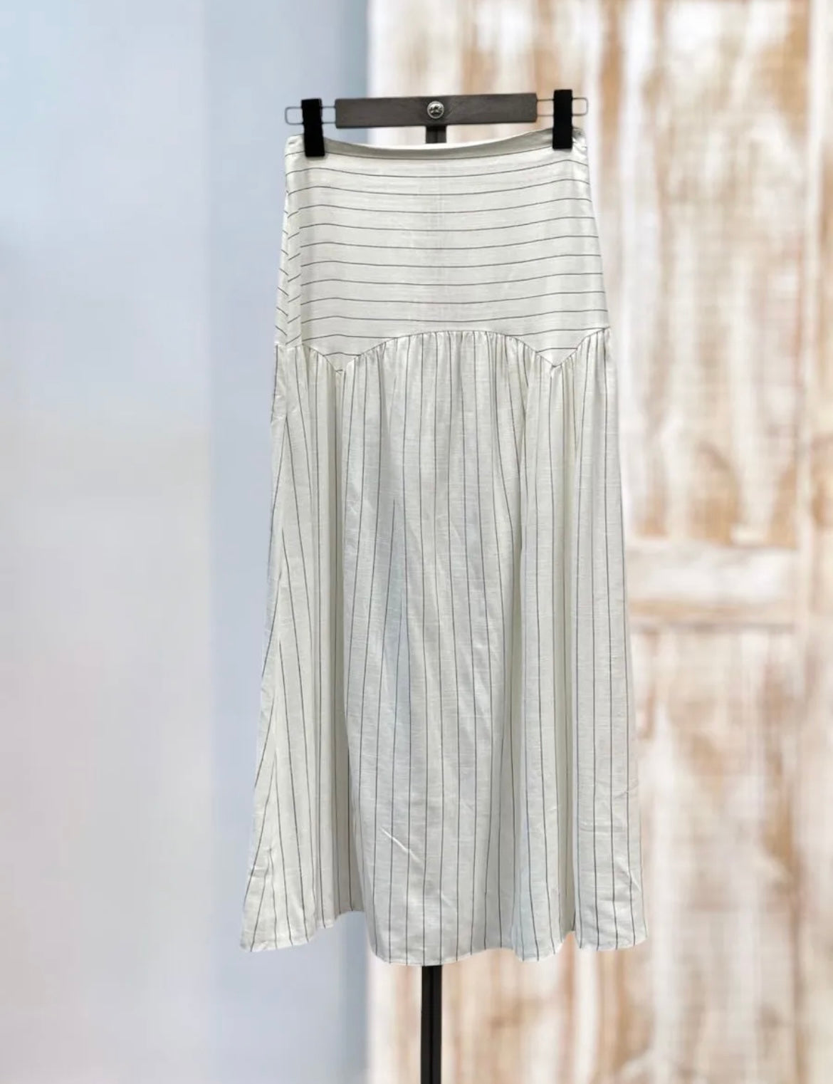 Falda blanca estampado rayas
