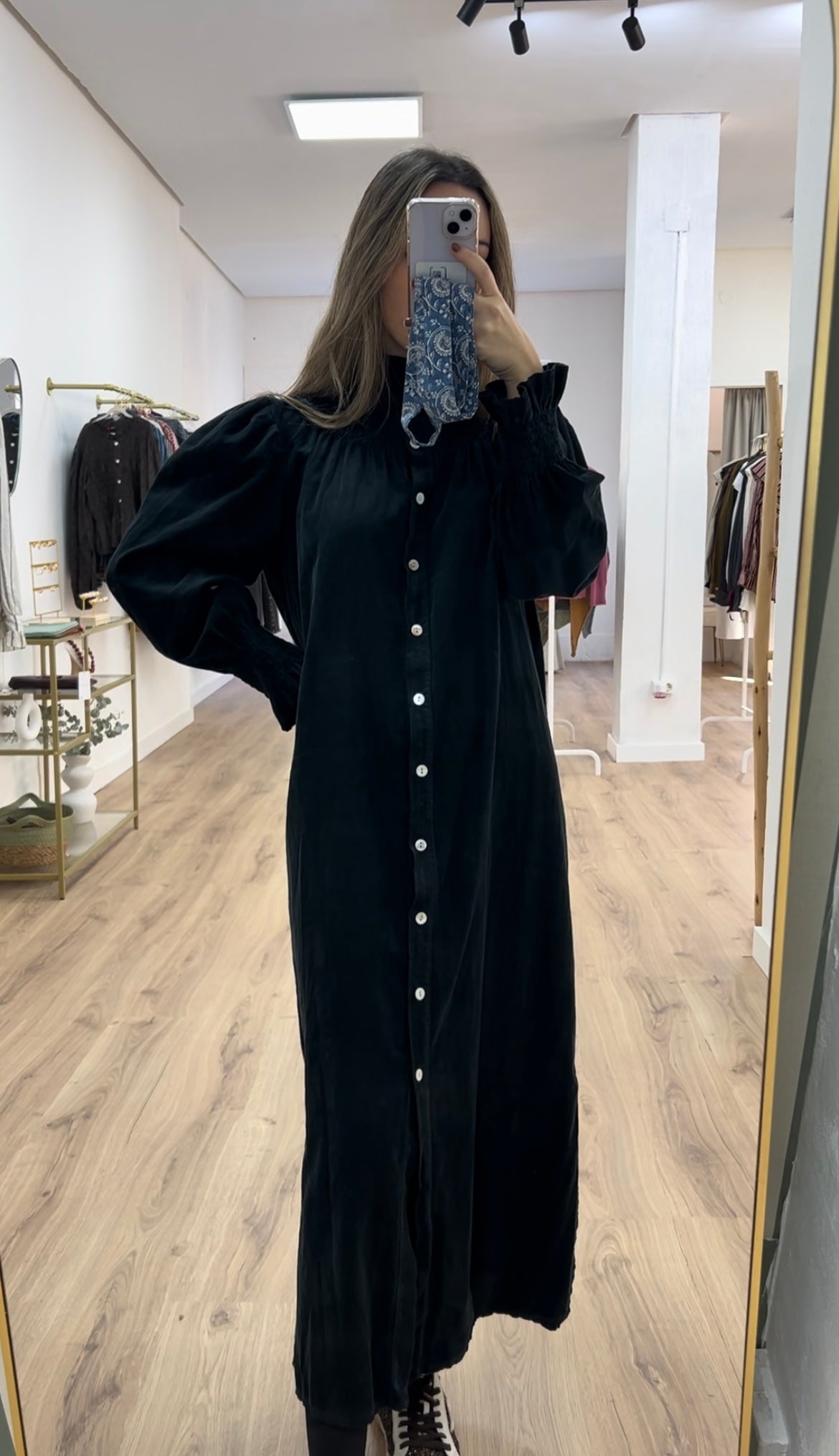 Vestido camisero pana negro