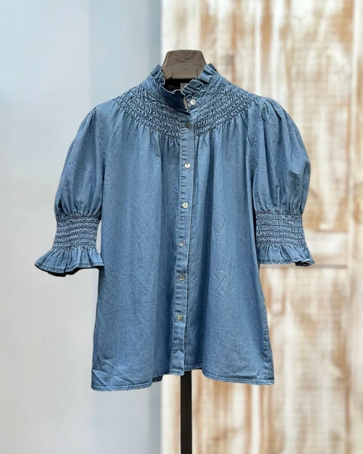 Camisa vaquera fruncida
