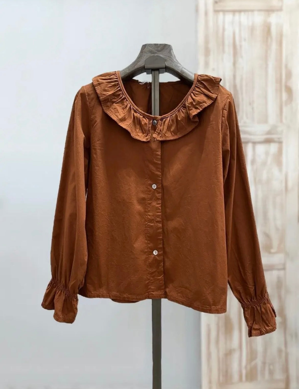 Blusa volante manga fruncida