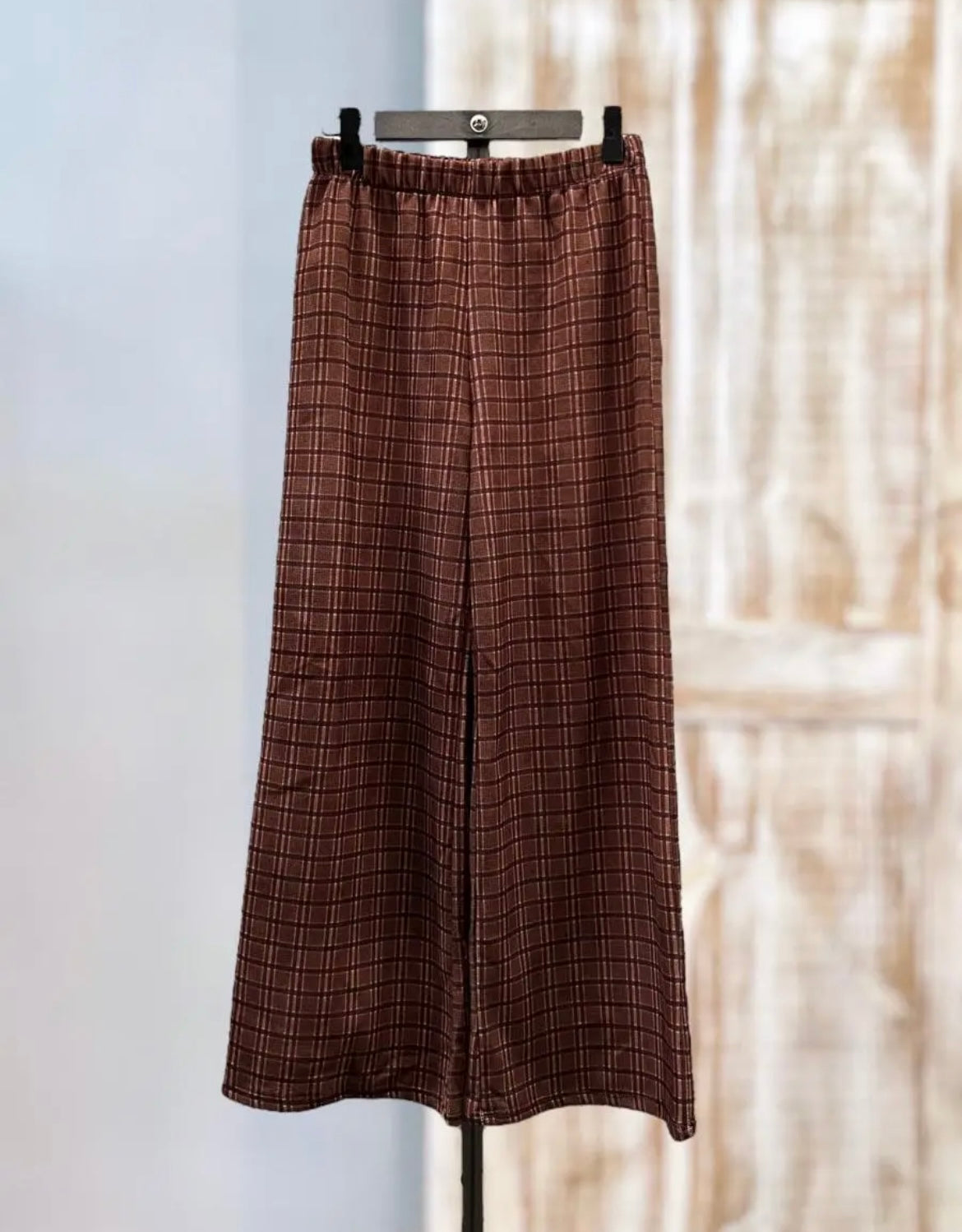 Pantalón estampado cuadros tipo pana