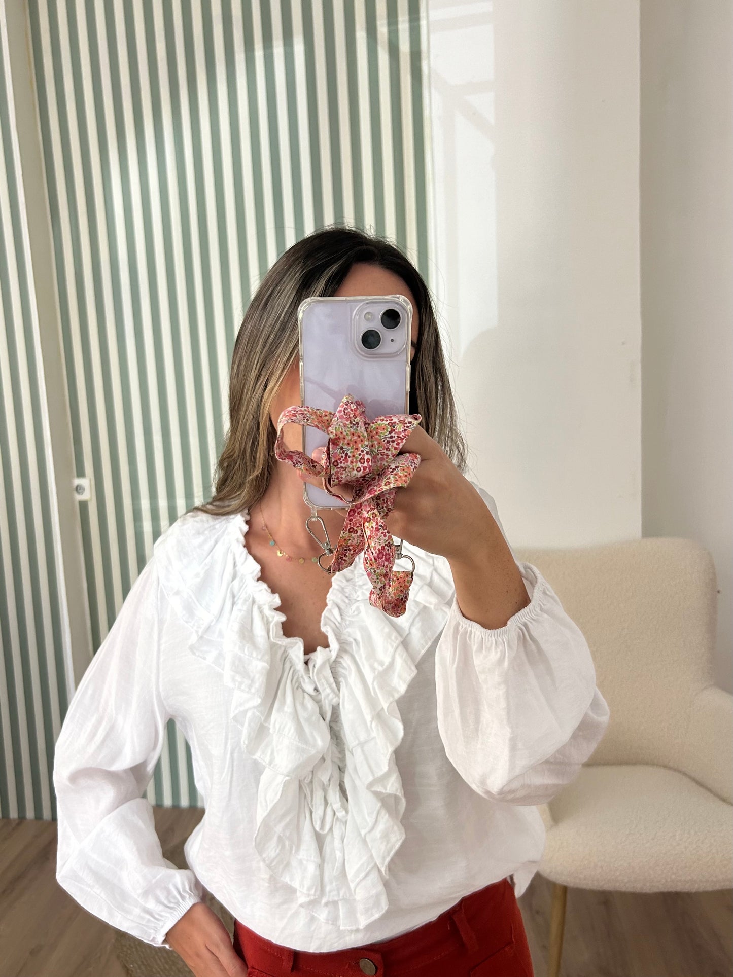 Blusa blanca volantes