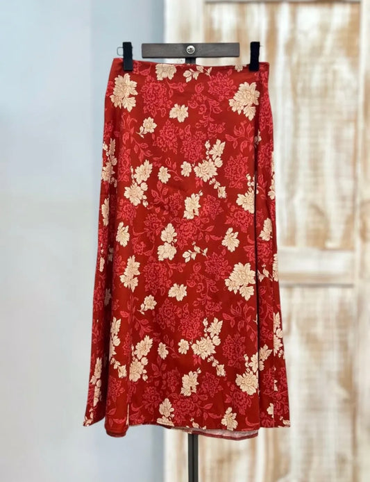Falda roja estampada
