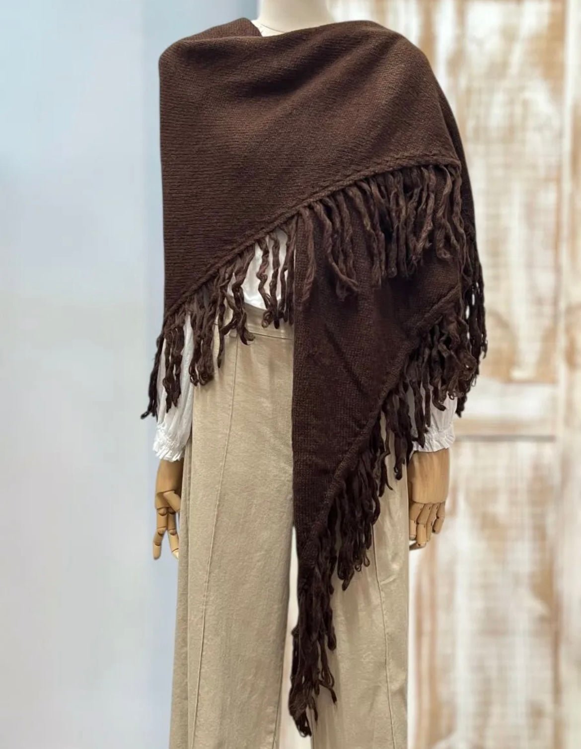 Poncho flecos marrón chocolate