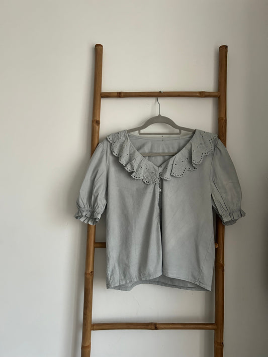 Blusa gris