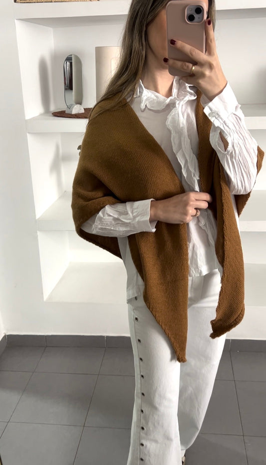Poncho punto mostaza