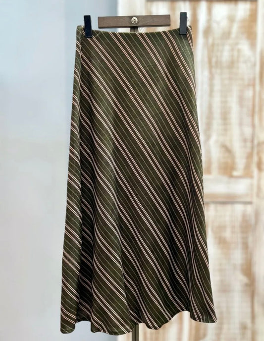 Falda verde estampada rayas
