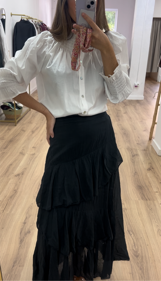 Falda negra volantes