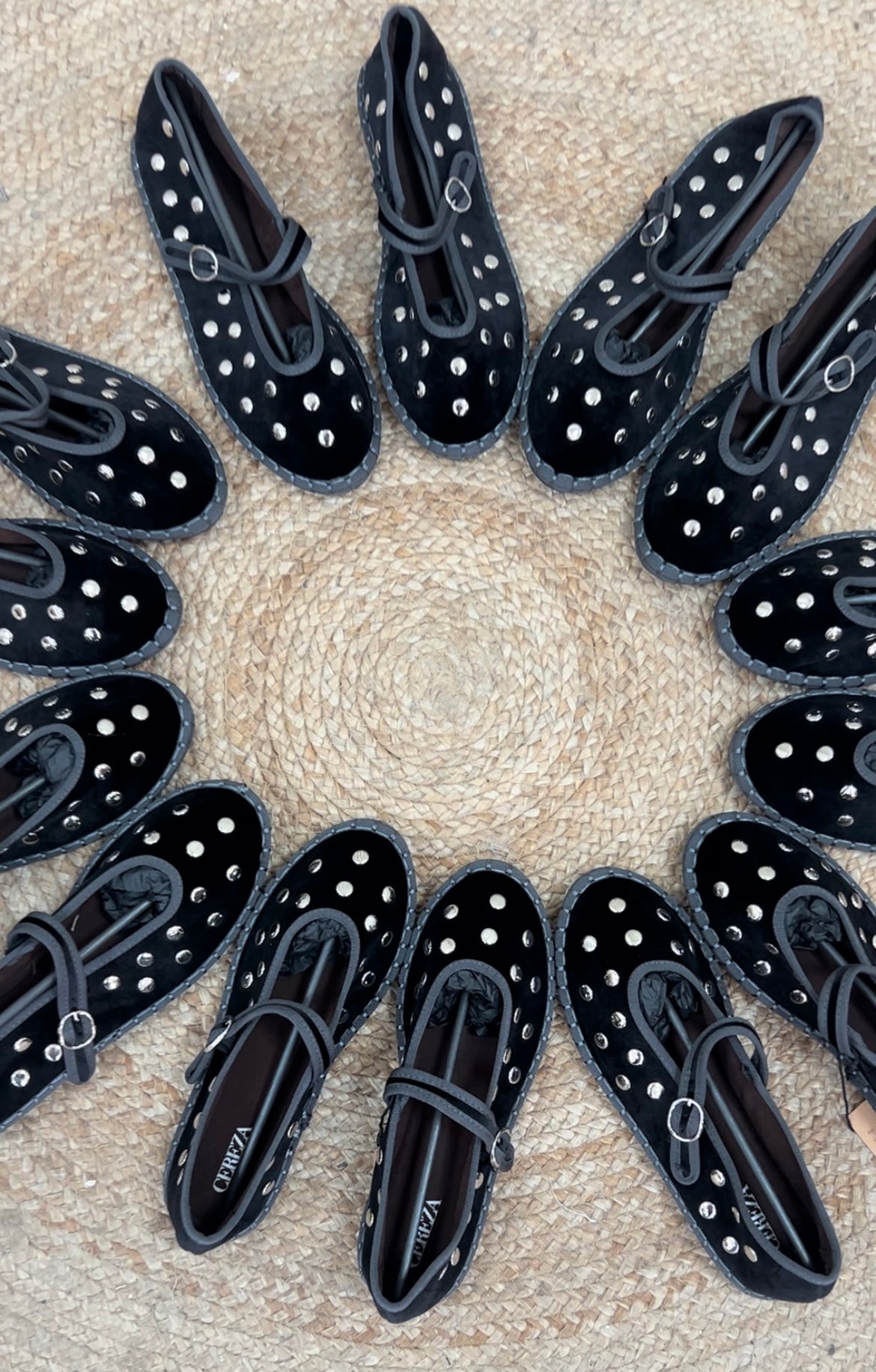 Bailarinas negras tachuelas