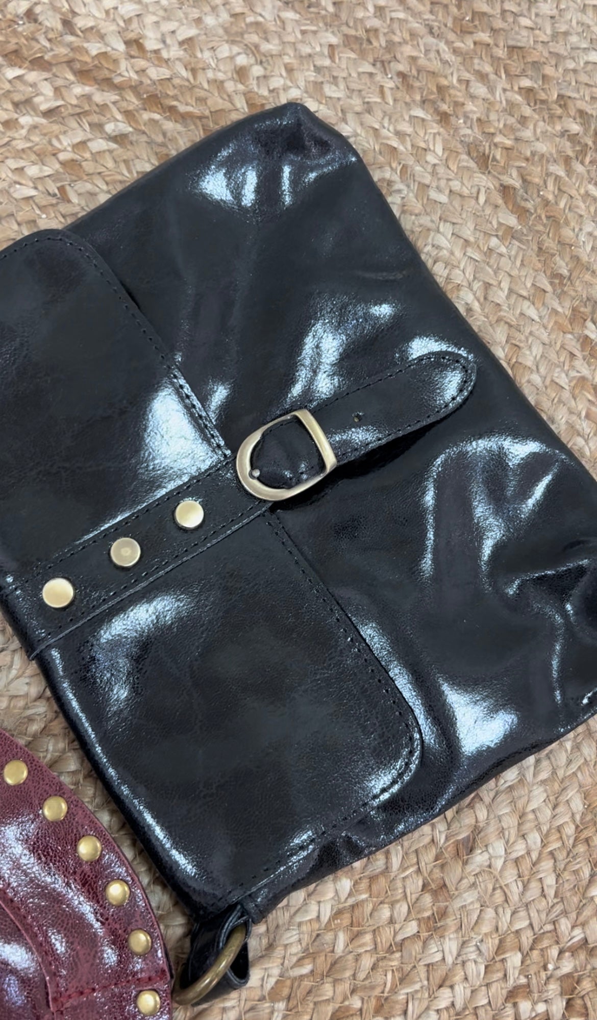 Bolso negro hebilla