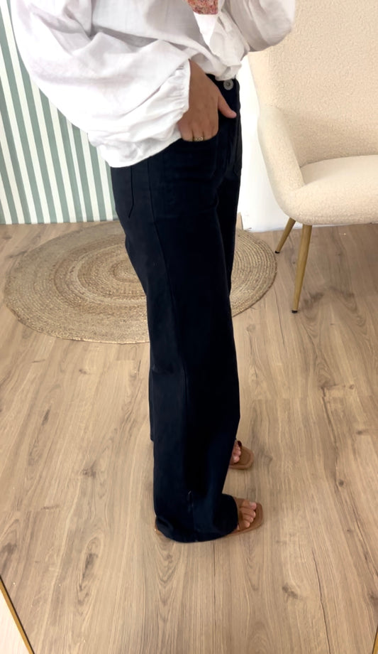 Pantalón azul marino bolsillos