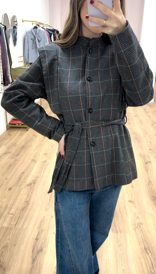 Chaqueta cuadros hombreras