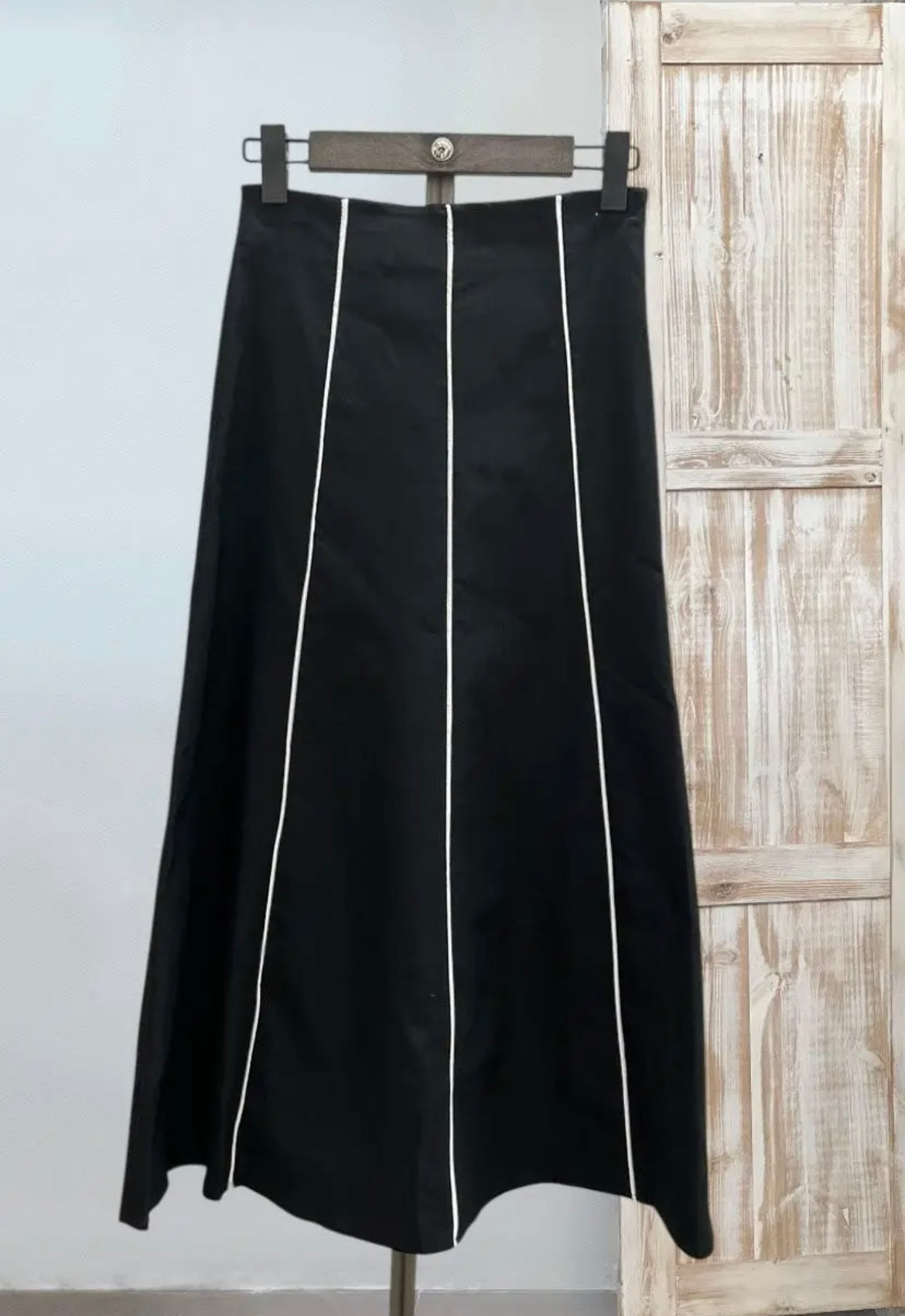Falda rayas blanca y negra
