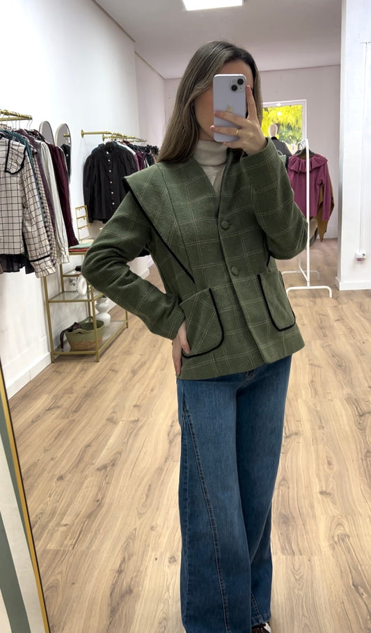 Chaqueta hombreras verde