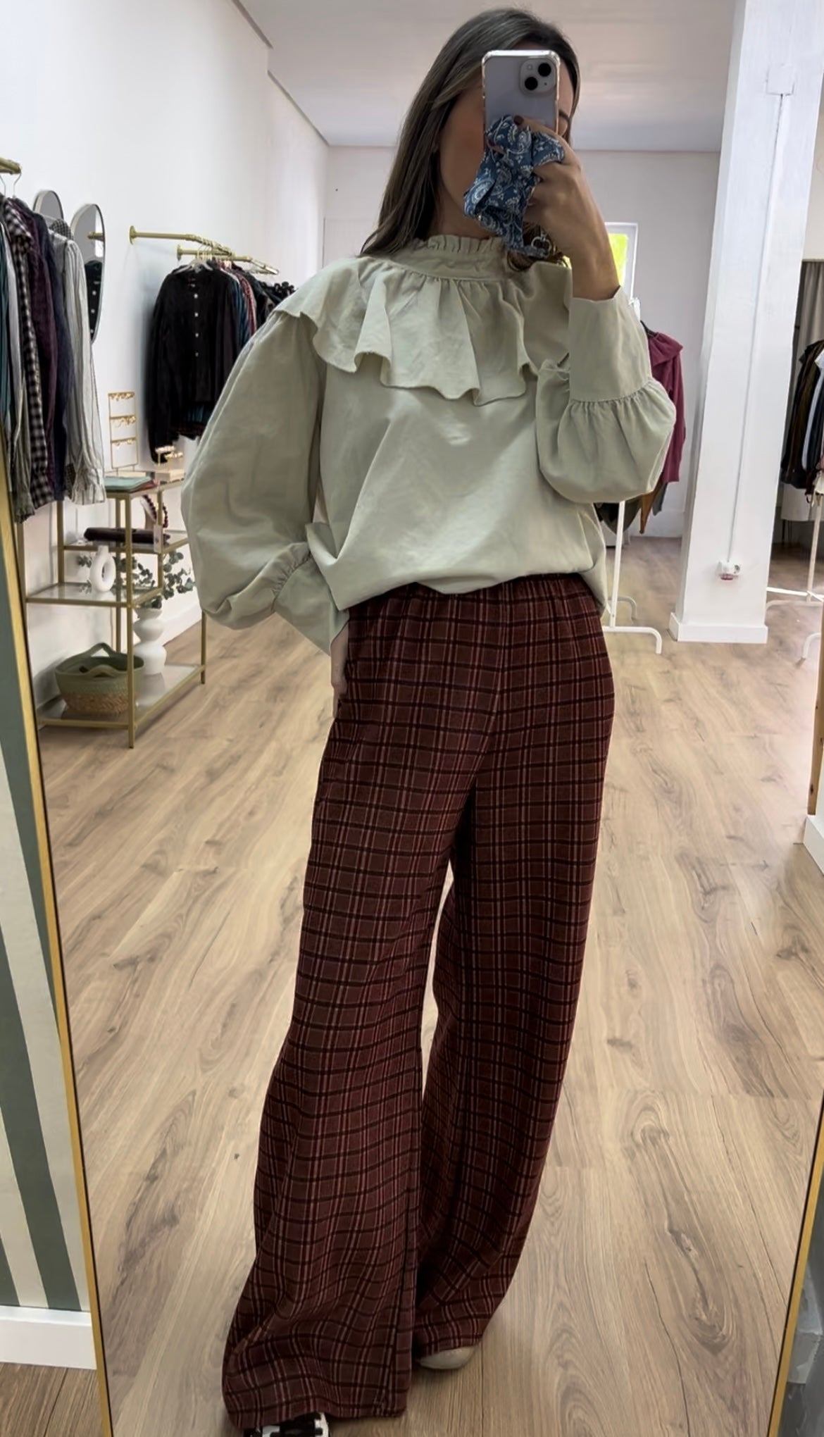 Pantalón estampado cuadros tipo pana