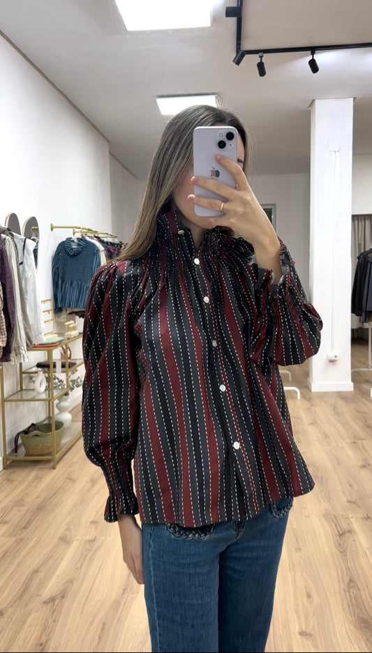 Camisa fruncida estampada rayas