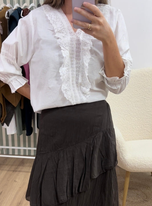 Blusa blanca volante