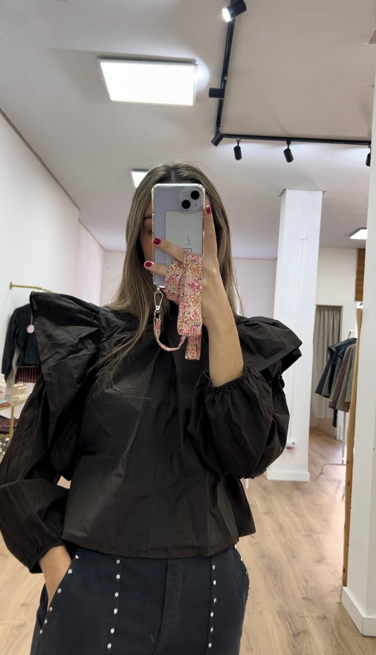 Blusa marrón volantes