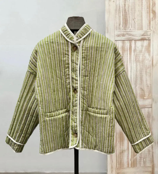 Chaqueta acolchada verde estampada