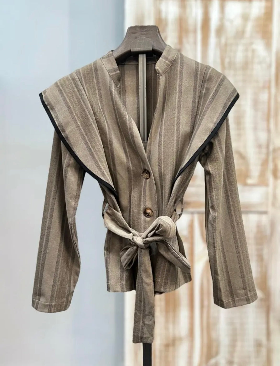 Chaqueta hombreras
