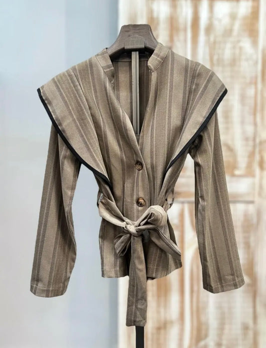 Chaqueta hombreras