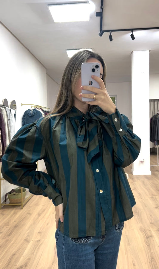 Camisa lazada rayas azul y verde