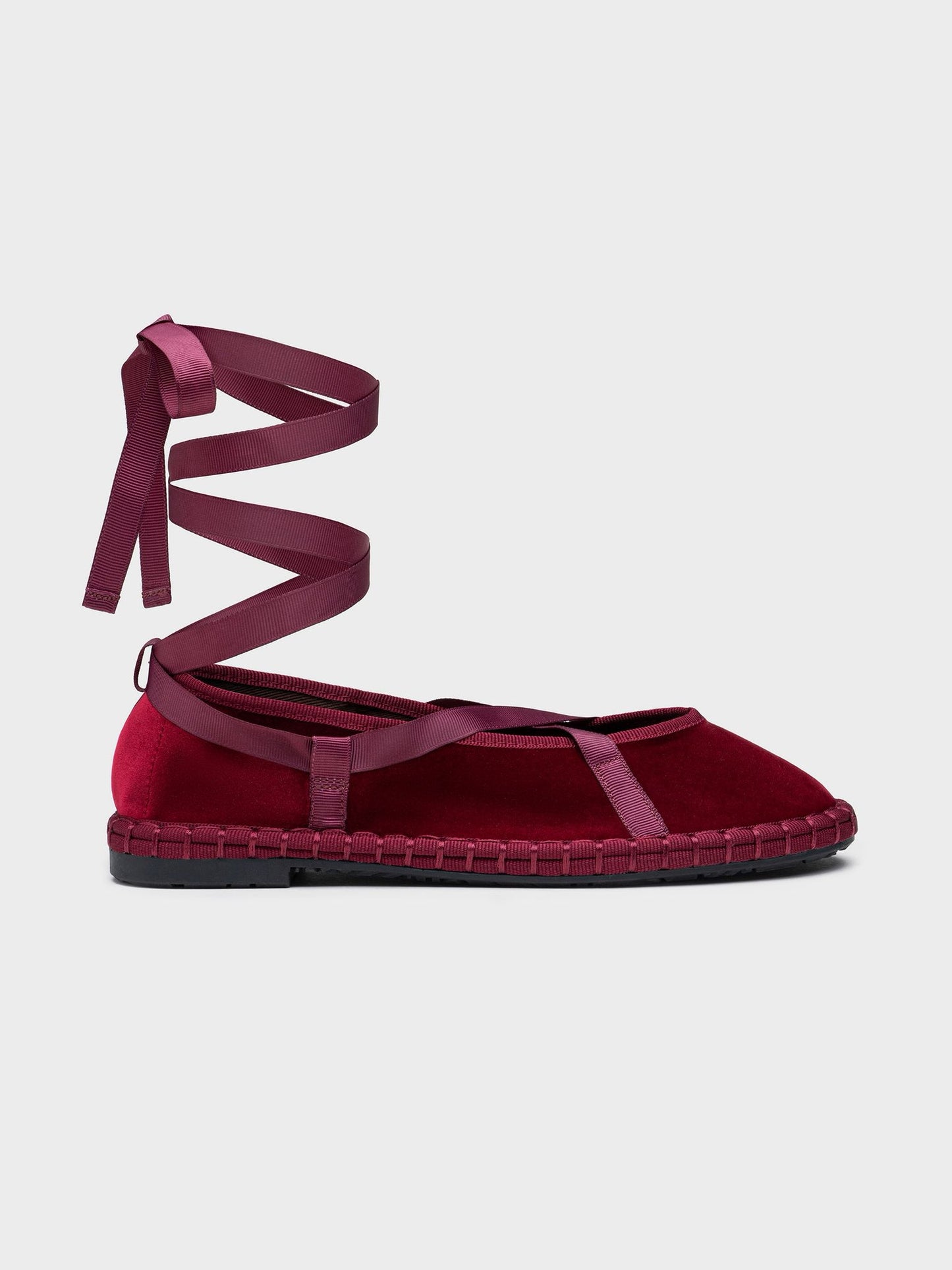 Bailarinas cuerdas burdeos